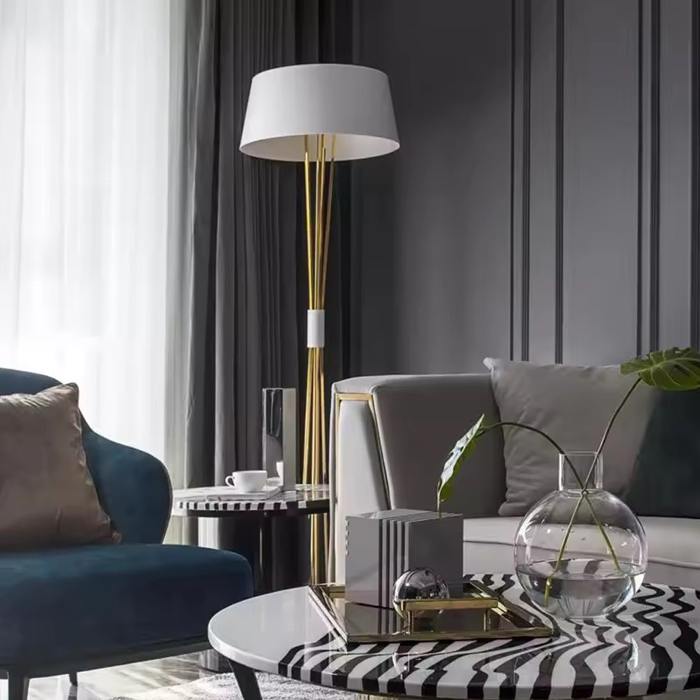 โคมไฟตั้งพื้นดีไซน์หรู Luxury Floor Lamp Iron Black + Gold LED E27x3