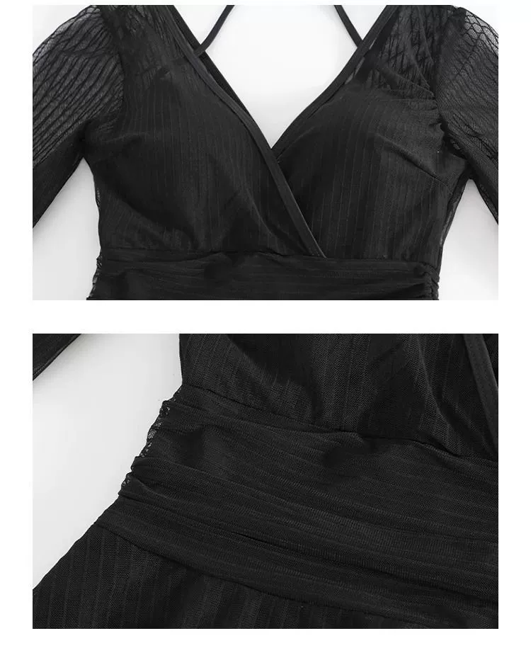 ชุดว่าน้ำ เดรสกระโปรงมีซับกางเกง กันโป้ รหัส SW8599