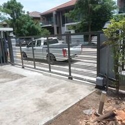 ร้านพะเยาสแตนเลส ช่างประตูรีโมท มอเตอร์รีโมทพะเยา ช่างสแตนเลสพะเยา 095-1955898