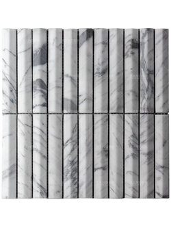 Arabescato (white) เนื้อหินสีขาวนมผสมผสานกับลายเส้นแร่สีเทา