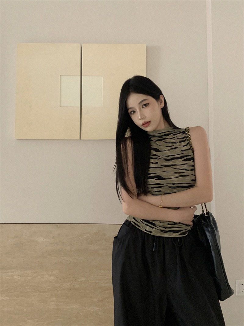 เสื้อครอป แขนกุด ทหาร รหัส CN2695