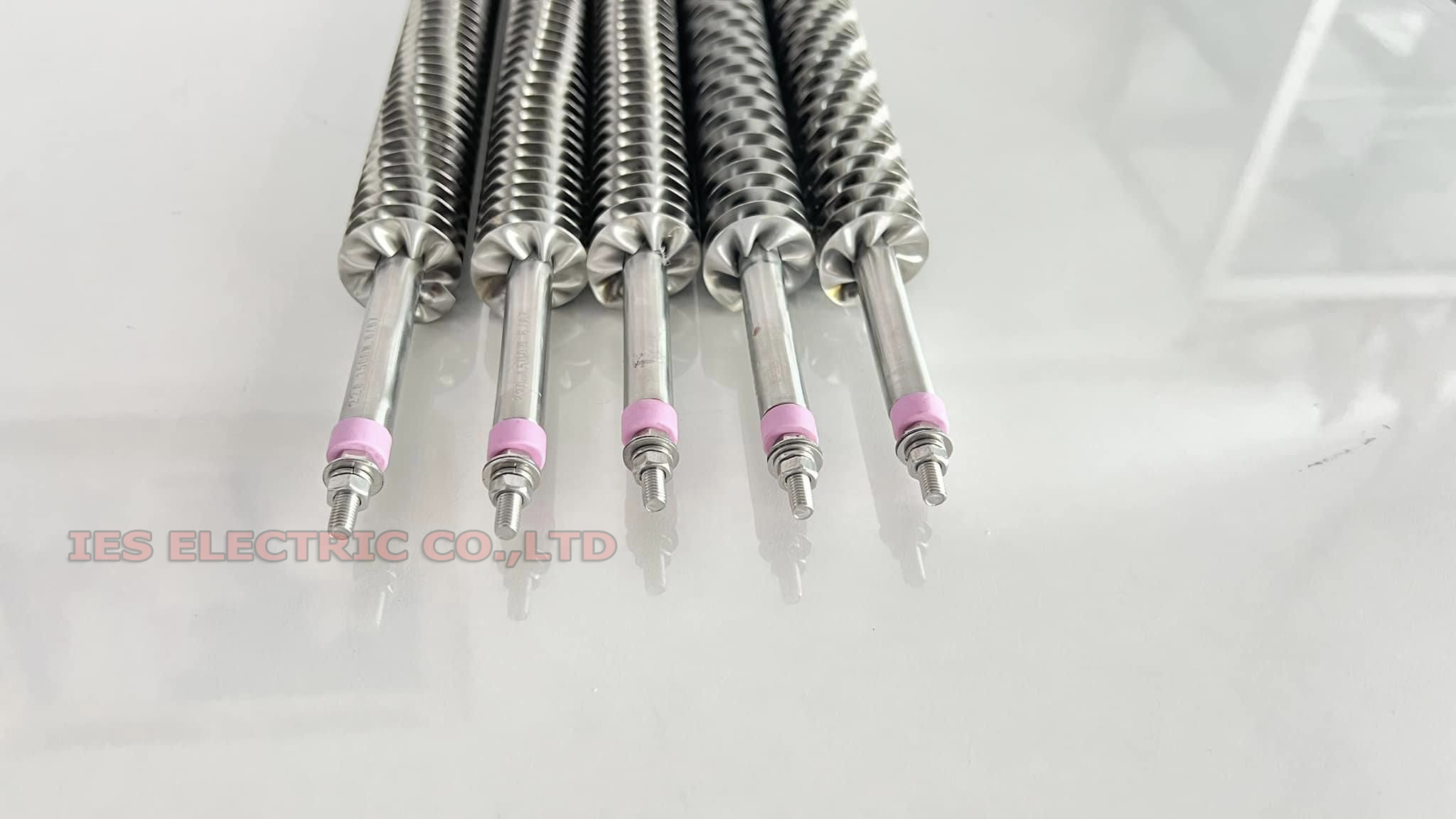 ฮีตเตอร์ครีบ Coil Finned Heater