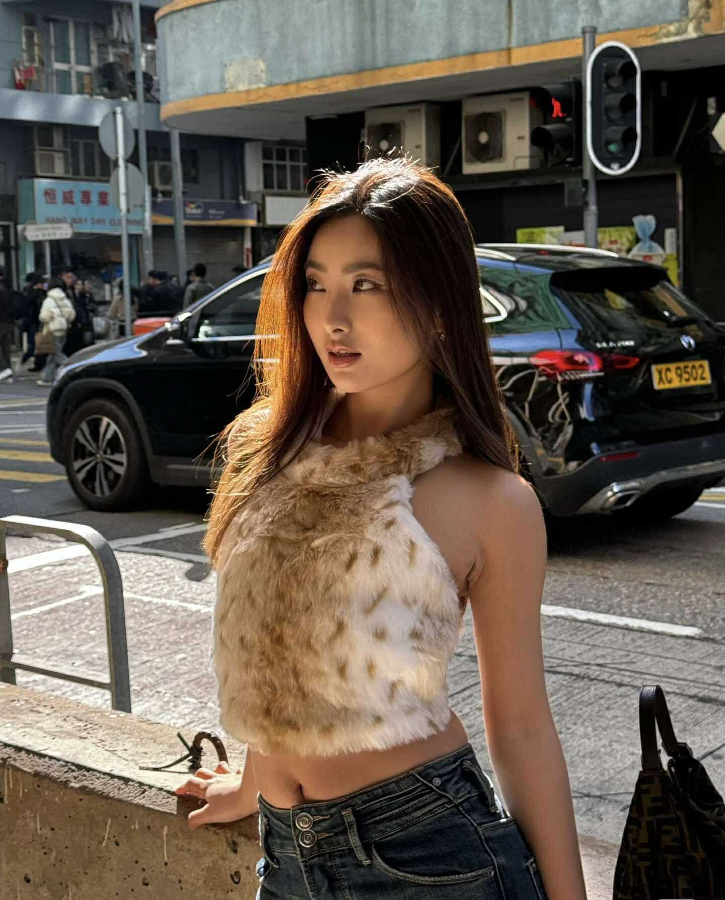 เสื้อขนเฟอร์เทียม เซ็กซี่ CN2538 พร้อมส่งในไทย