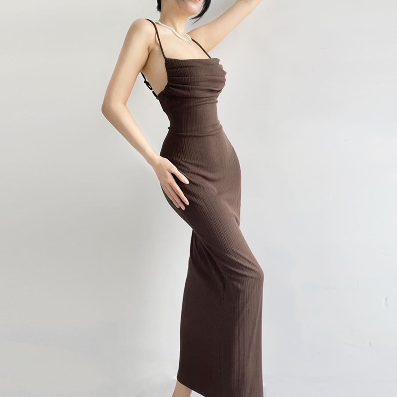 ชุดเดรสยาว สายเดี่ยว พร้อมส่ง