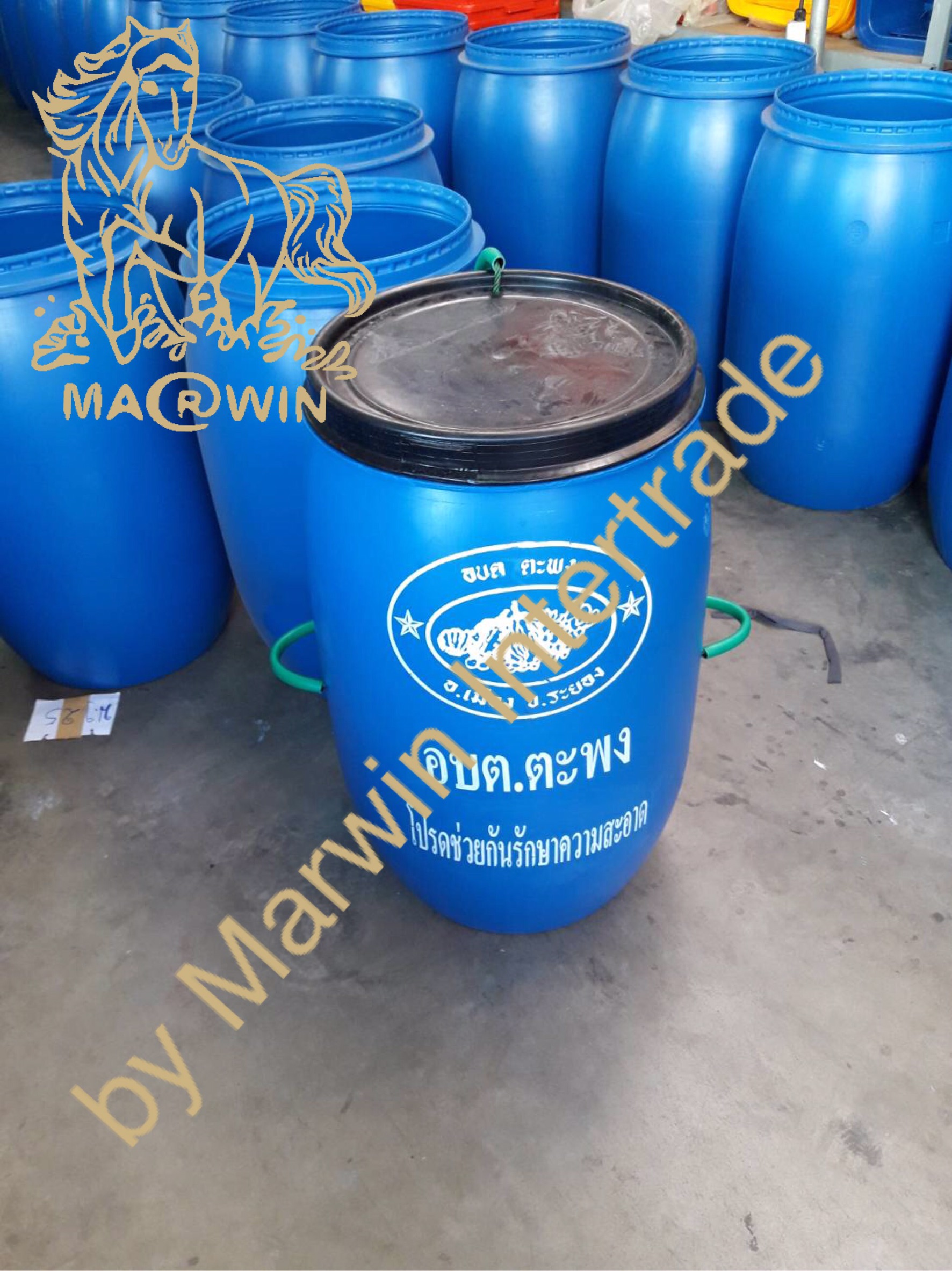 ถังขยะทรงกระบอก ความจุ 120 ลิตร มีฝาสีดำ