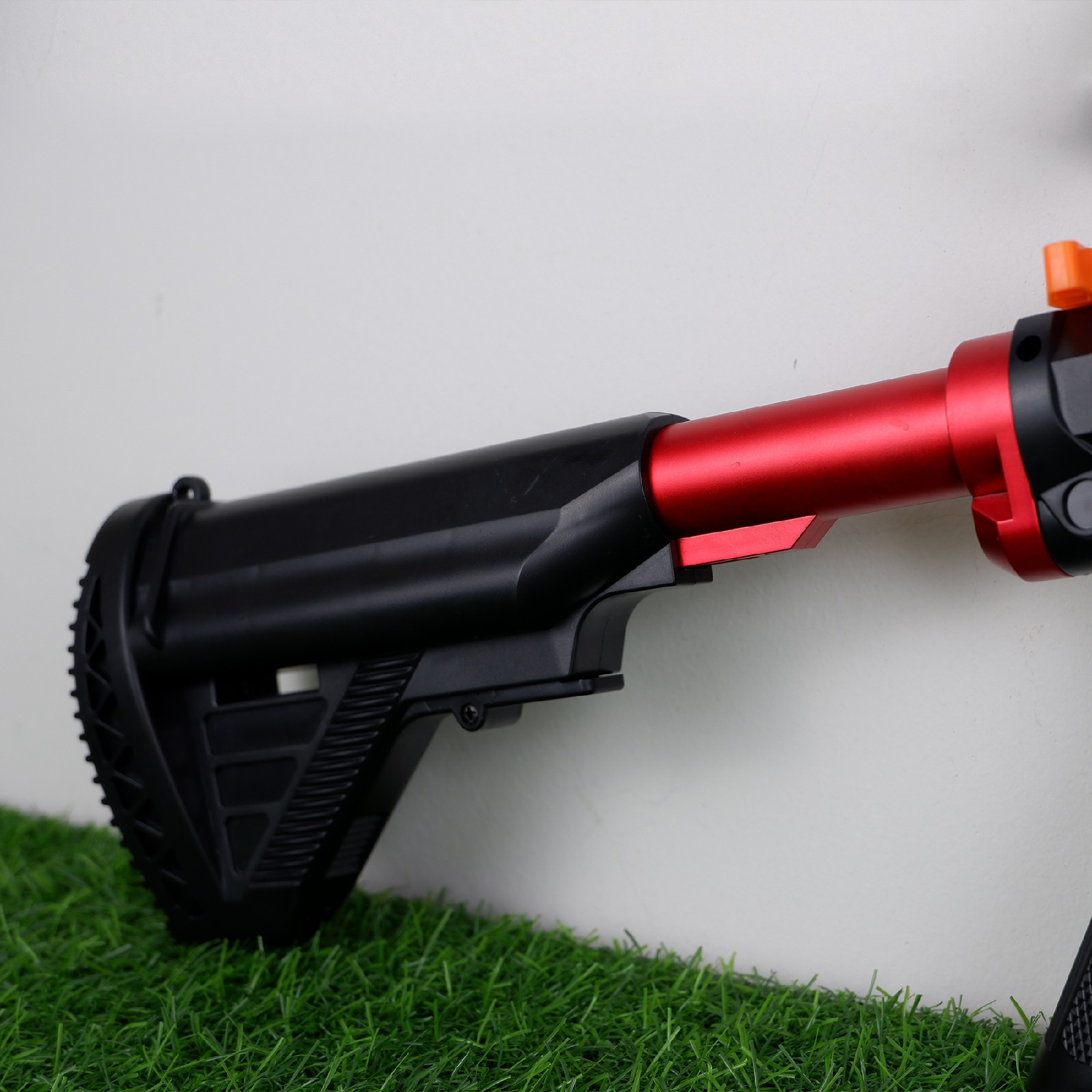 (14)M4A1 สีดำแดง ปืนเจลไฟฟ้า ของเล่น ยิงรัวได้ ชักยิงได้