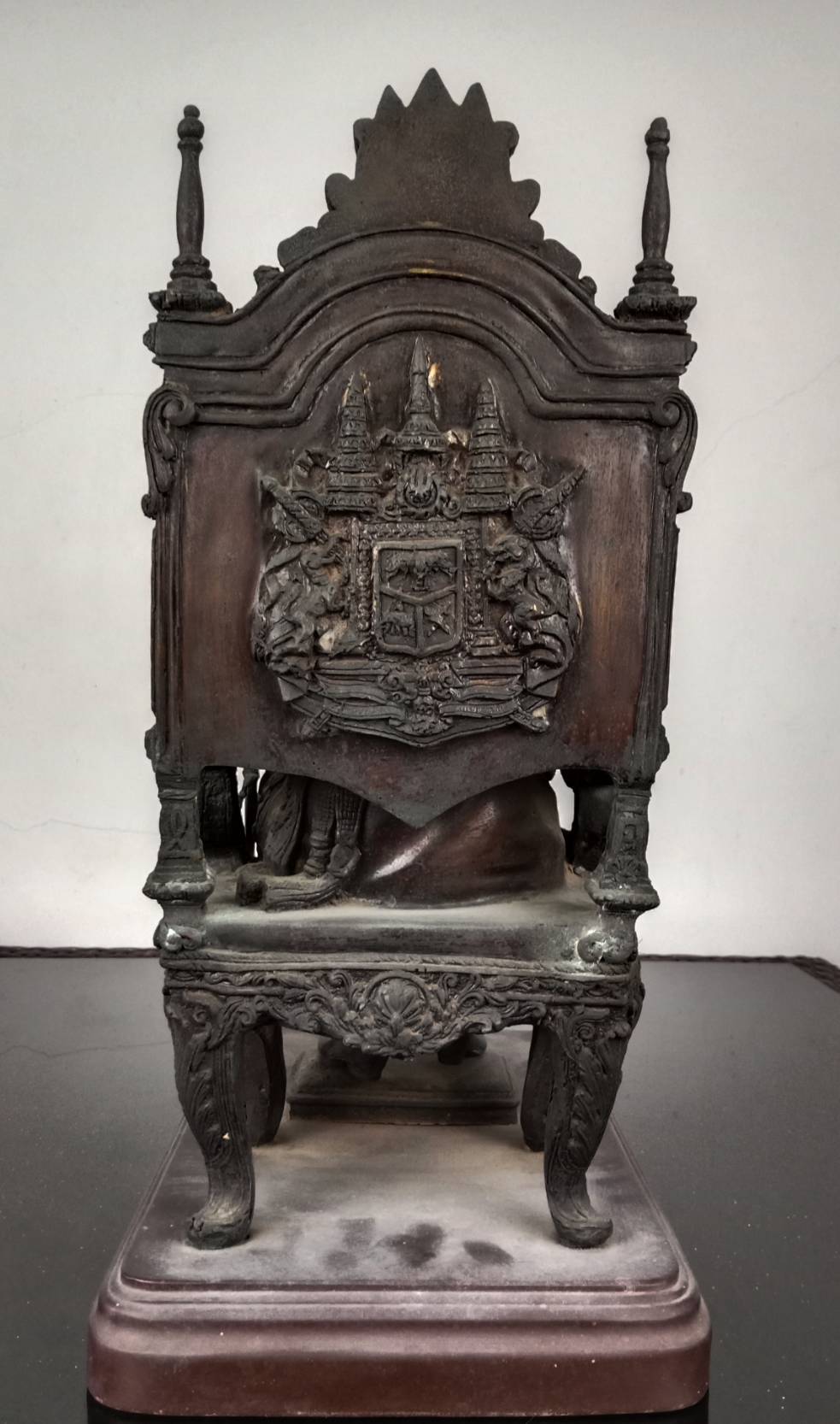 486.พระบรมรูปหล่อในหลวงรัชกาลที่5 พระบาทสมเด็จพระปรมินทรมหาจุฬาลงกรณ์ พระจุลจอมเกล้าเจ้าอยู่หัว ทรงประทับนั่งบัลลังก์(องค์ใหญ่)