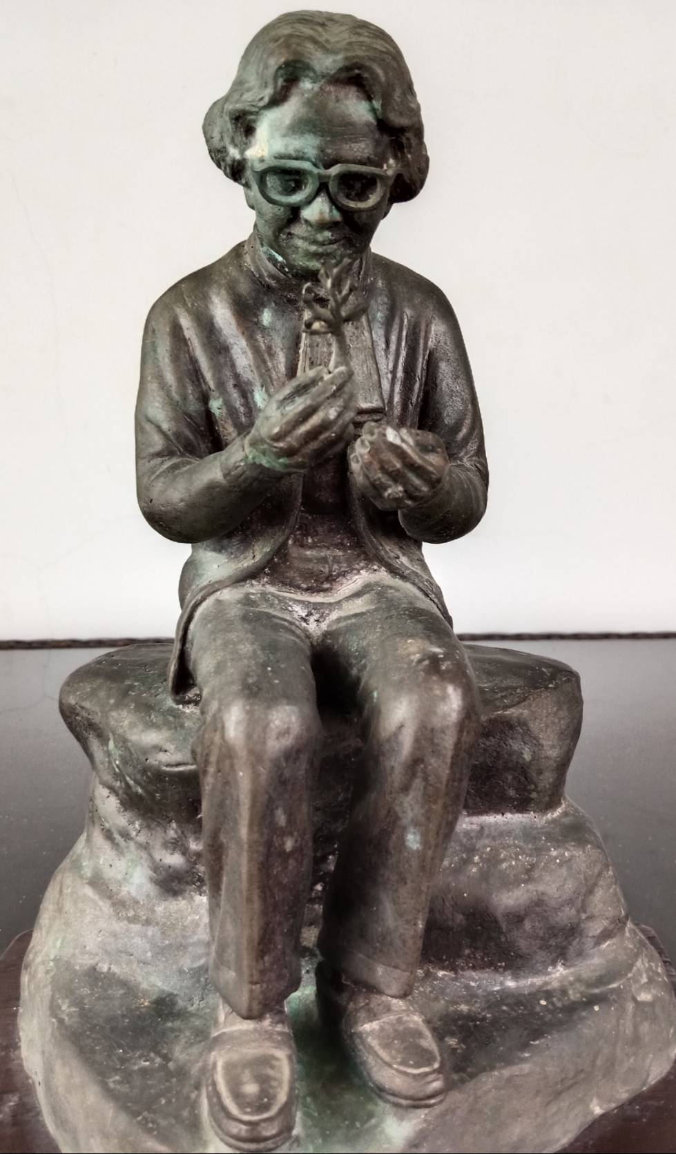 334.พระบรมรูปหล่อสมเด็จพระศรีนครินทราบรมราชชนนี(สมเด็จย่า)