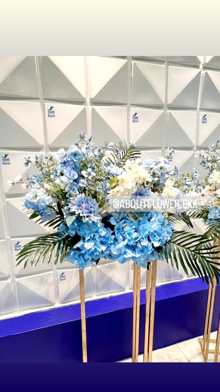 Artificial Flowers Stand เปิดงาน 2 ชิ้น โทนฟ้า (แบบเช่า) พร้อมตกแต่ง สามารถเปลี่ยนสีได้