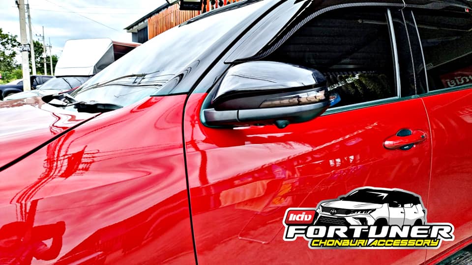 ไฟเลี้ยววิ่งกระจกมองข้าง LED โตโยต้า ฟอร์จูนเนอร์