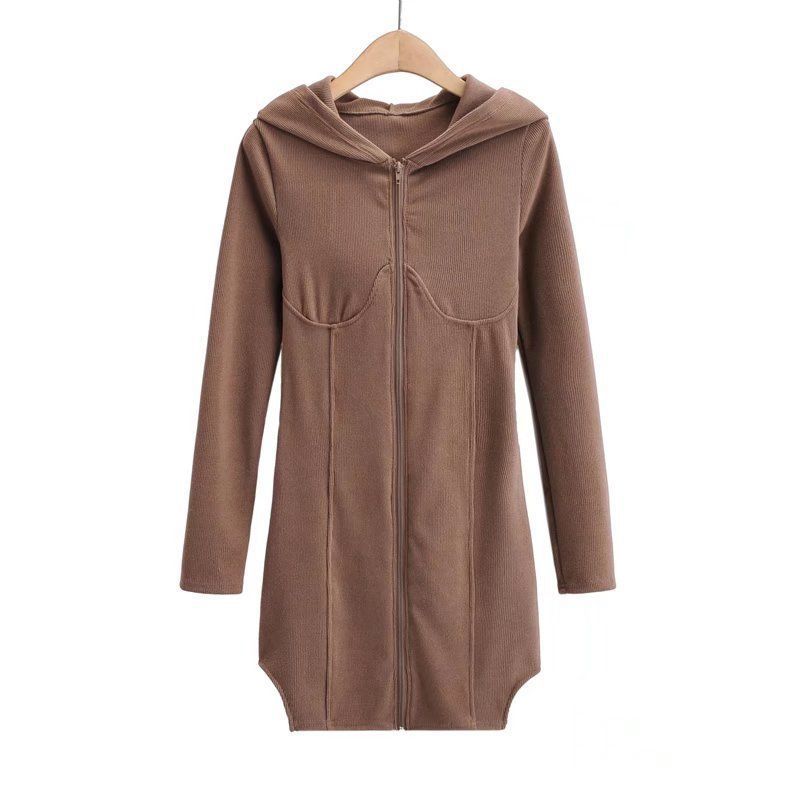 เดรสฮู้ด เดรสแขนยาว ซิปหน้า สีน้ำตาล CN2416