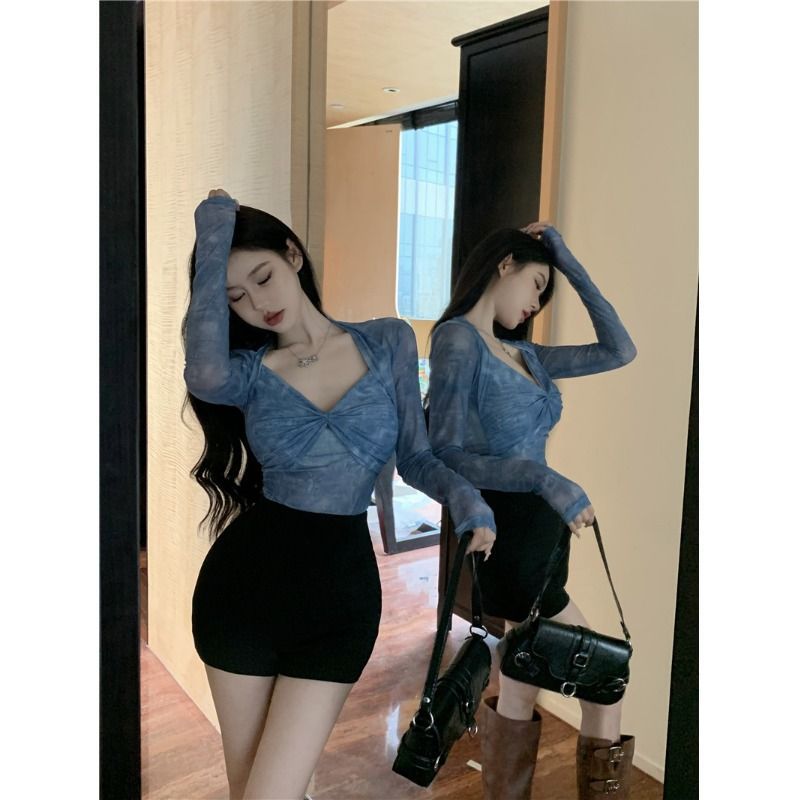 เสื้อครอปแขนยาว ชีฟอง สีฟ้า CN2362