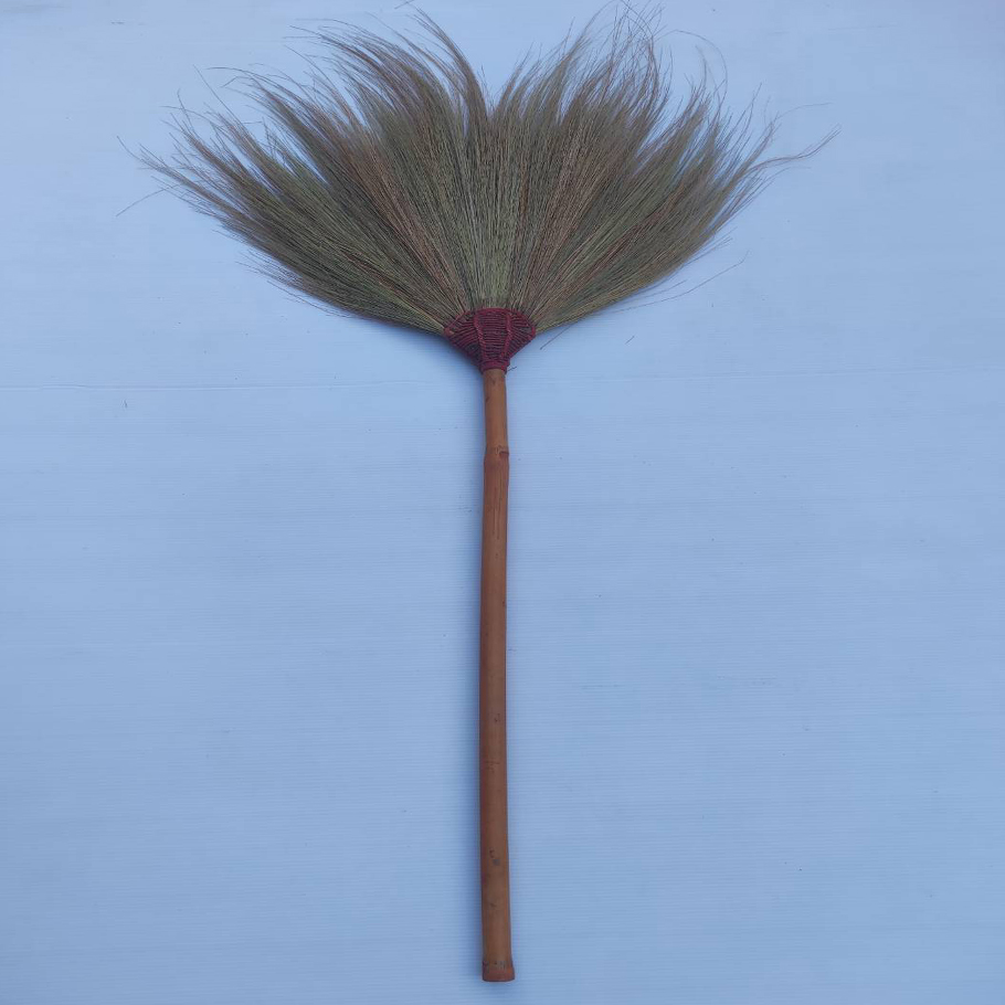 ไม้กวาดดอกหญ้า