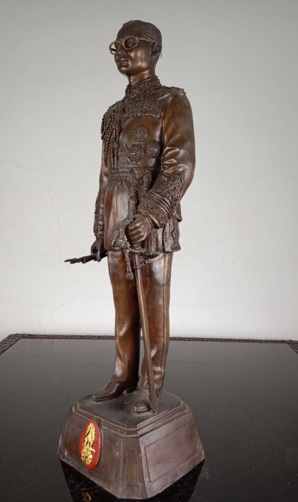 30.พระบรมรูปหล่อโลหะในหลวงรัชกาลที่9 พระบาทสมเด็จพระปรมินทรมหาภูมิพลอดุลยเดช(รมดำ)