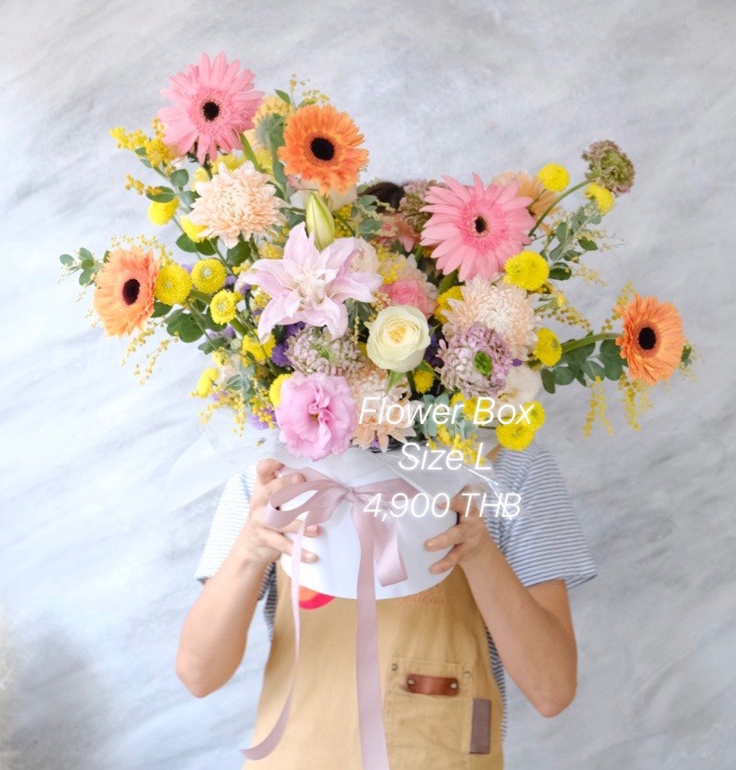 Fresh Flower Box กล่องดอกไม้สด Style Korea Size L ดอกไม้นำเข้า พร้อมตกแต่ง สามารถเปลี่ยนสีได้