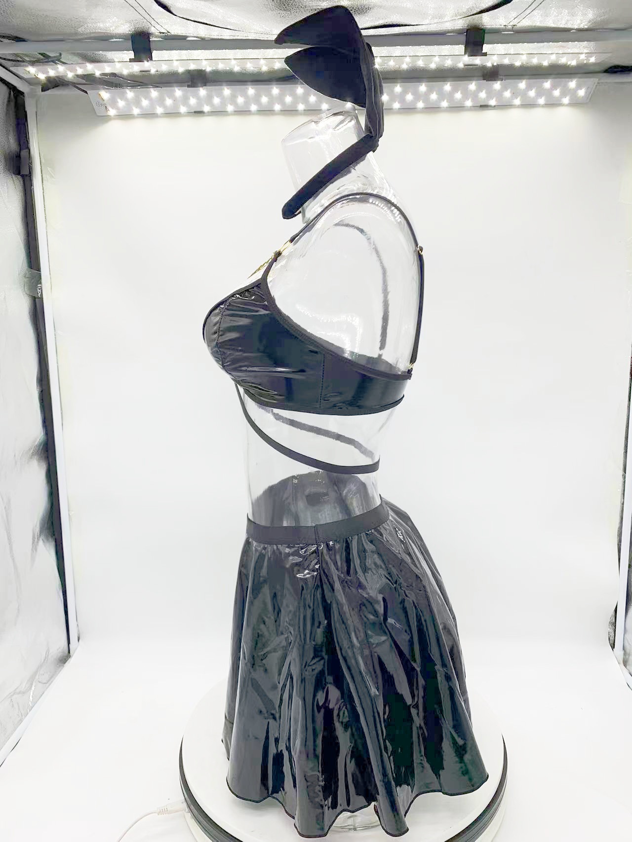 ชุดหนังเงา เซท กระต่าย บันนี่ รหัส EDM4173