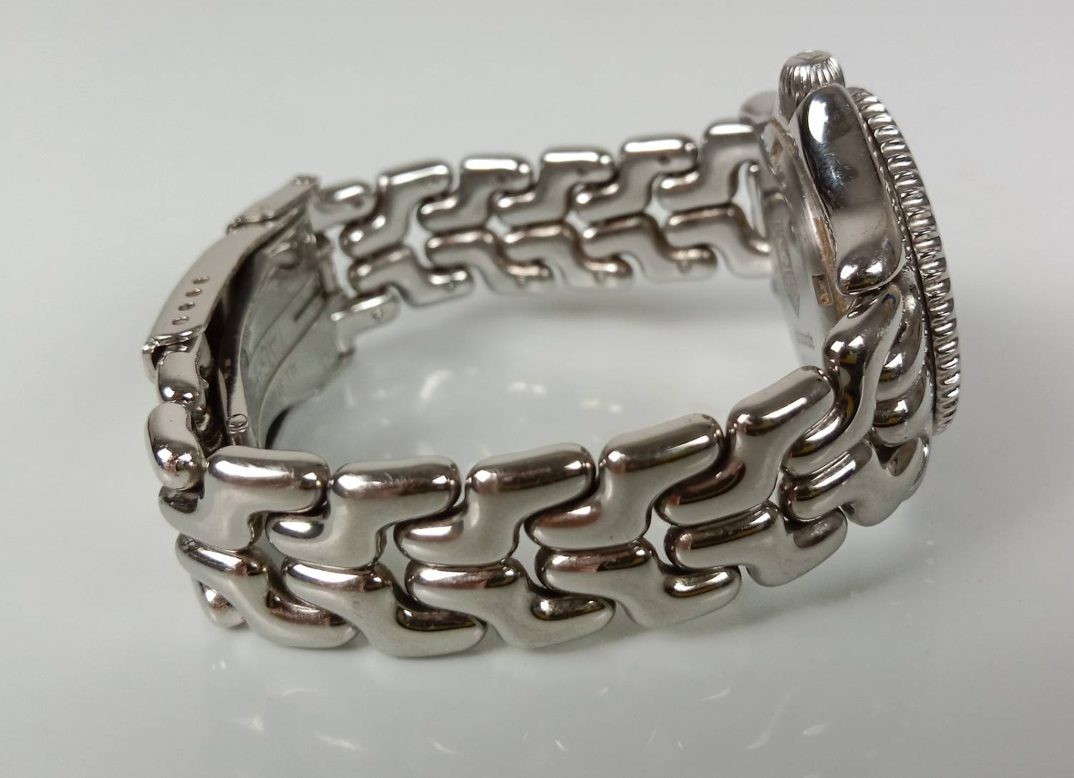 1.TAG HEUER ระบบ Automatic Lady size หน้าปัด 32 mm พร้อมกล่องแท้