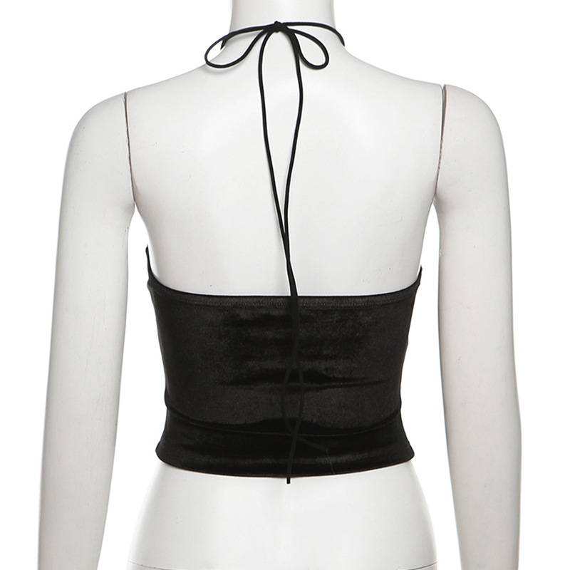 เสื้อครอปดำ เกาะอกกุหลาบ รหัส CN43635