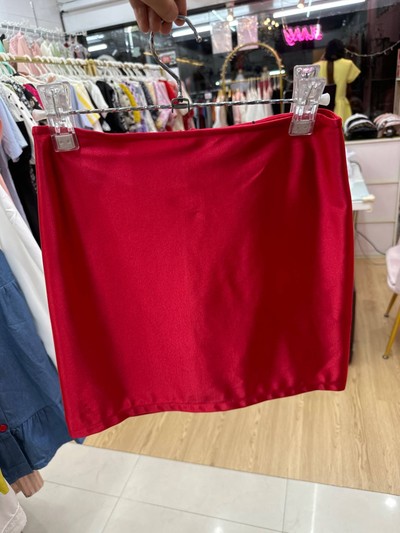 กระโปรง ทรงเอ รัดรูป มีหลายแบบ พร้อมส่ง