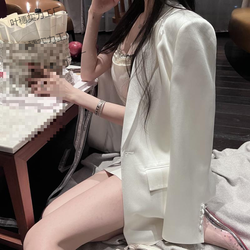 เสื้อแขนยาวสูท ผ้าซาติน ทรงสวยหรู LY7116 พร้อมส่ง