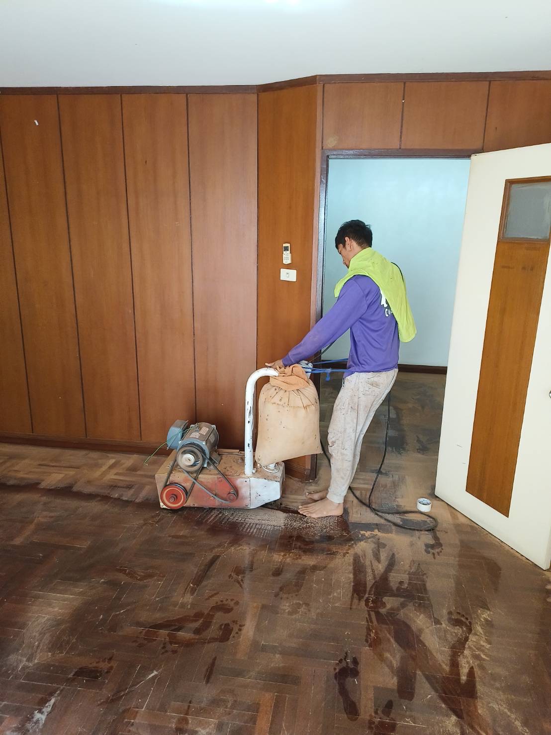 รับซ่อมพื้นปาร์เก้