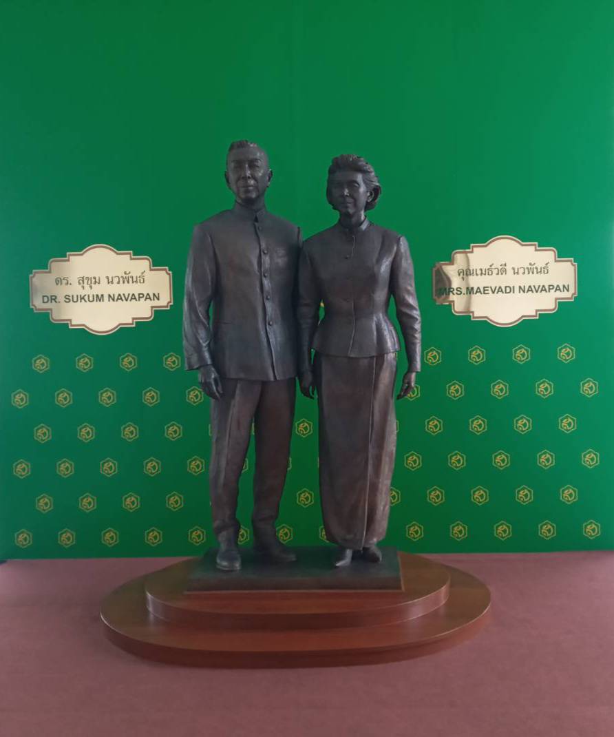 งานติดตั้งป้ายทองเหลือง(ขัดมัน) หนา 1มิล กัดกรดลงสี