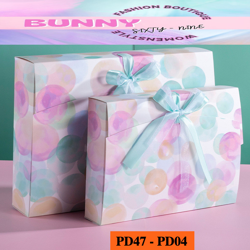 กล่องของขวัญสำเร็จรูป พร้อมริบบิ้นโบว์ ขนาด 13.5 นิ้ว