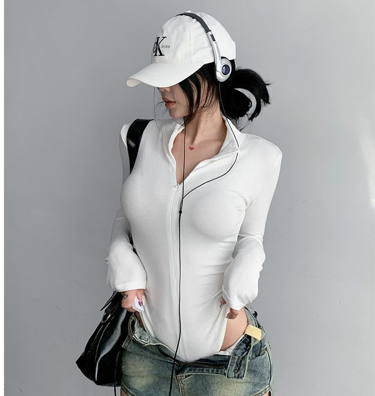 เสื้อแขนยาว บอดี้สูท ซิปหน้า รหัส CN2185