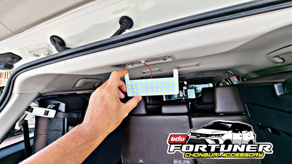 ไฟLEDเพดาน 42 ดวง เต็มโคม ส่องสว่าง ภายในรถ โตโยต้า ฟอร์จูนเนอร์