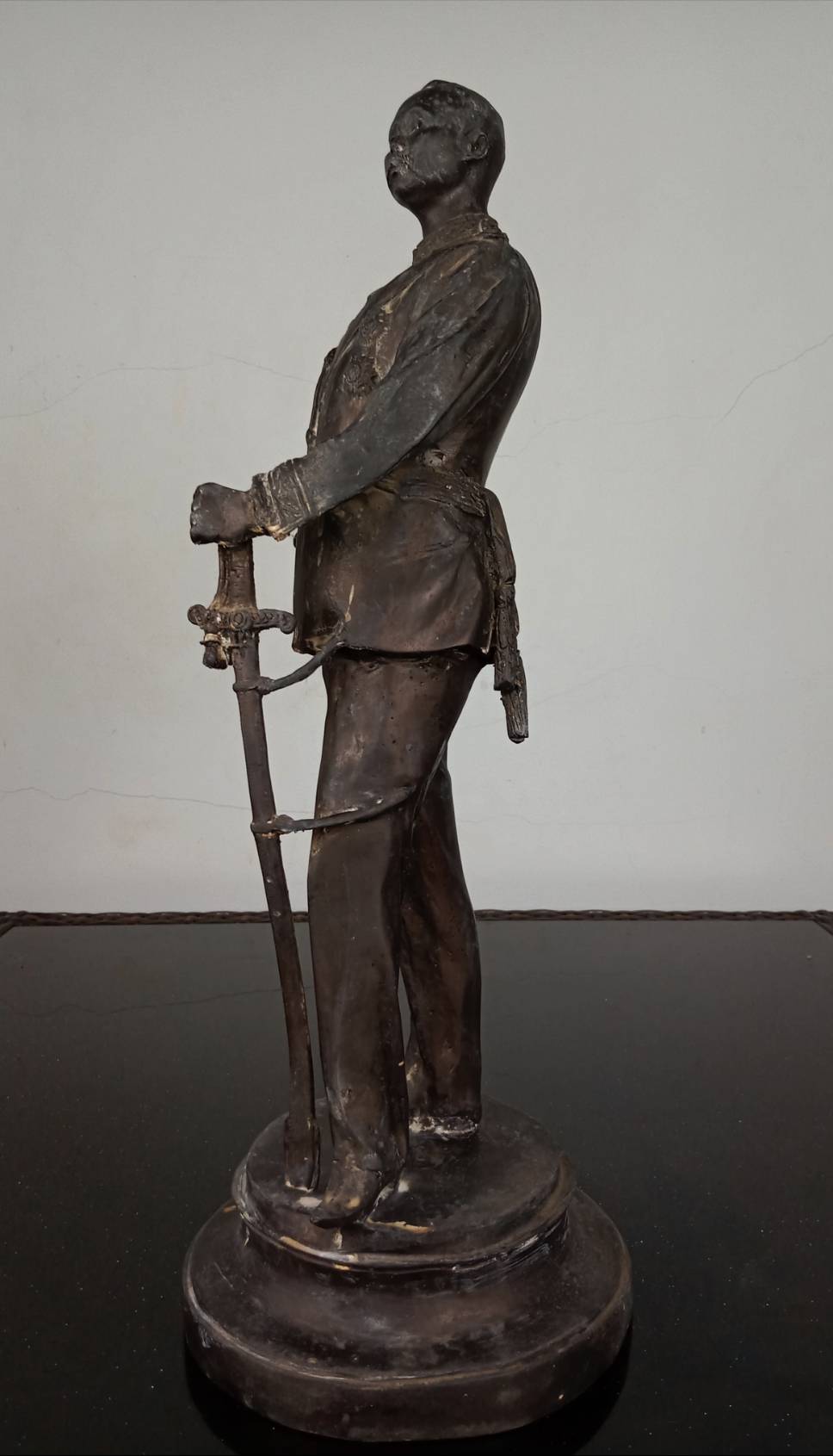 546.พระบรมรูปหล่อในหลวงรัชกาลที่5 พระบาทสมเด็จพระปรมินทรมหาจุฬาลงกรณ์ พระจุลจอมเกล้าเจ้าอยู่หัว ประทับยืน ฐานกลม