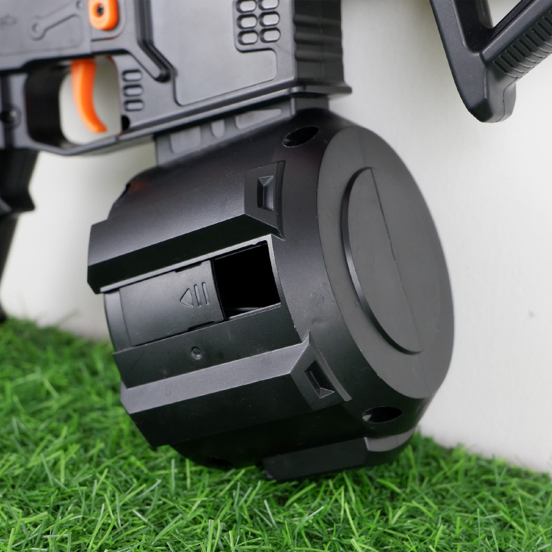 (14)M4A1 สีดำแดง ปืนเจลไฟฟ้า ของเล่น ยิงรัวได้ ชักยิงได้