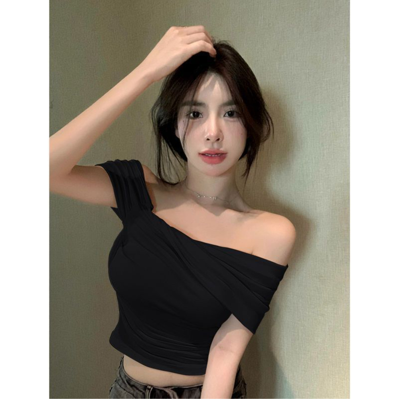 เสื้อครอป เปิดไหล่ เสื้อสไตล์เกาหลี CN2333