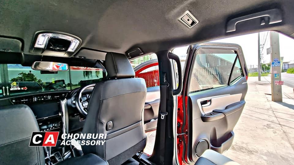 มือจับเสา B สีดำ โตโยต้า ฟอร์จูนเนอร์