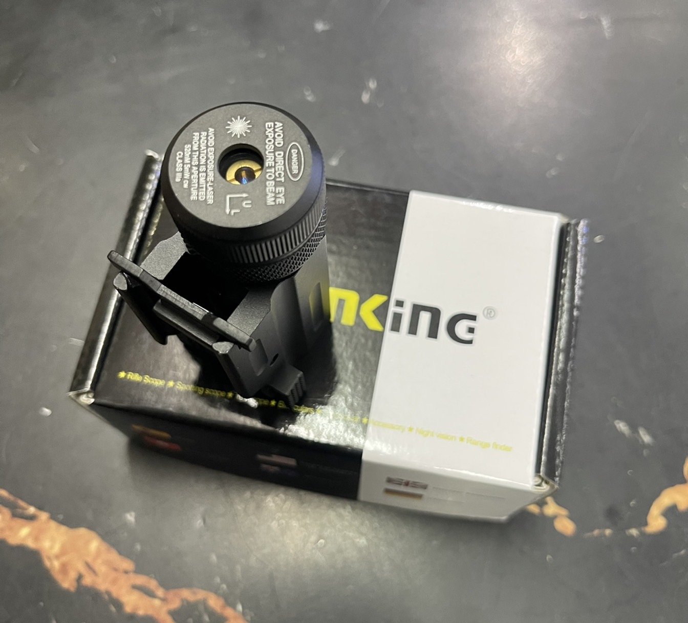 เลเซอร์ติดปืนสั้น จุดสีเขียว ยี่ห้อ Visionking