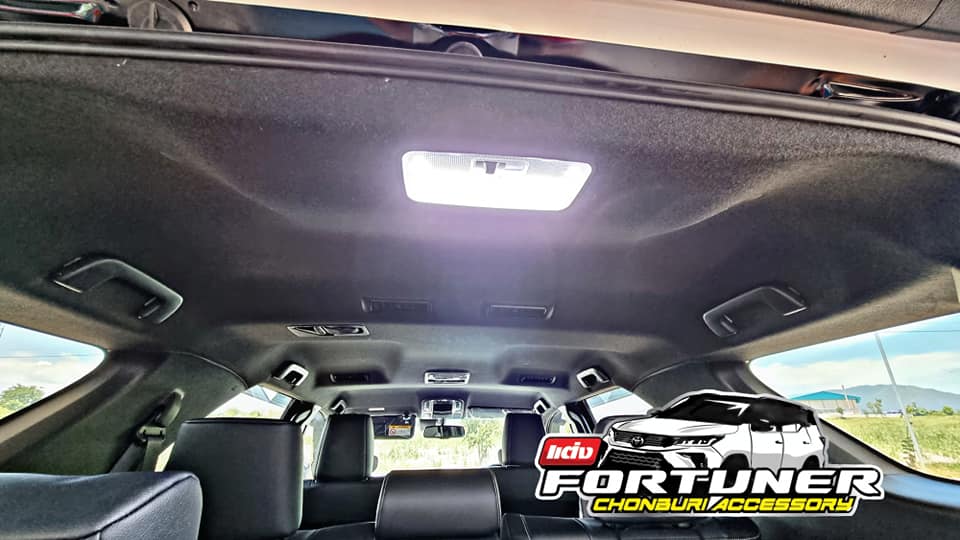 ไฟLEDเพดาน 42 ดวง เต็มโคม ส่องสว่าง ภายในรถ โตโยต้า ฟอร์จูนเนอร์