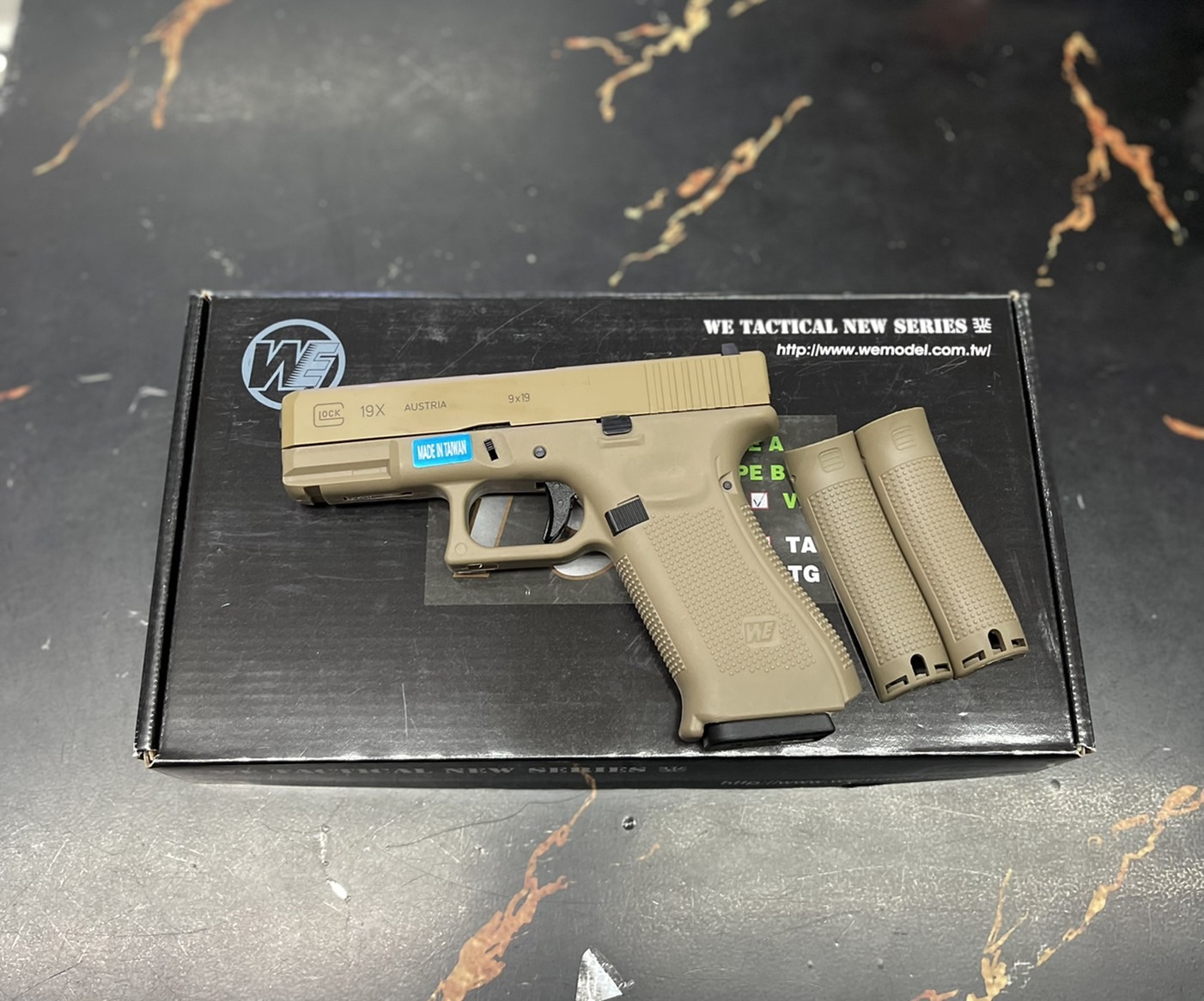 Glock 19X สีทราย - WE