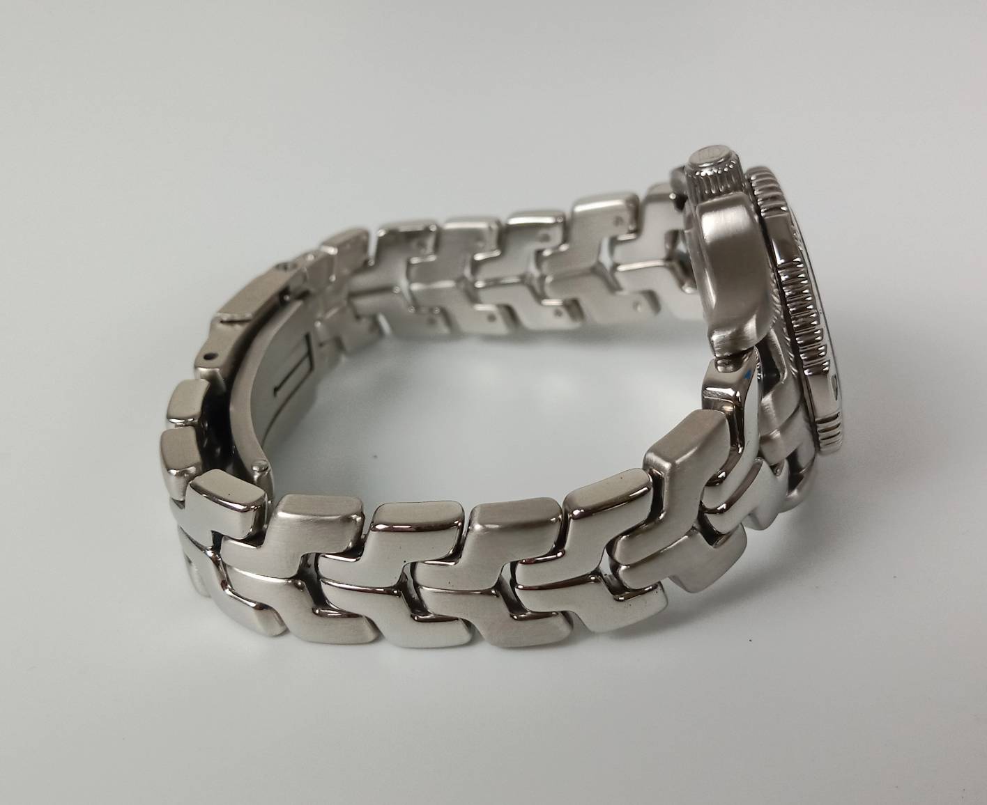 24.TAG Heuer Link Mother of Pearl Link Watch WT141M BA0560 พร้อมกล่องแท้+คู่มือ ใบรับประกัน