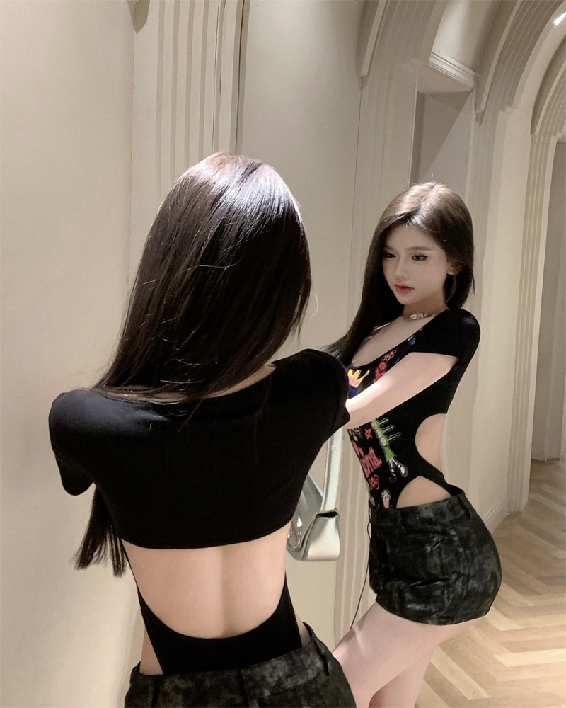 เสื้อบอดี้สูท โชว์หลัง พร้อมส่งในไทย รหัส CN9002