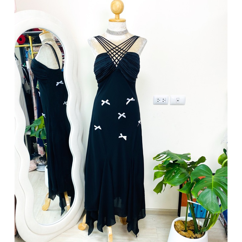 ไซด์ M-L. Maxi dress ชุดเวียดนาม เดรสยาวหางปลา ผ้าชีฟอง ผ้าเงา สีดำ ใส่ออกงาน เดรสออกงาน ชุดปาร์ตี้