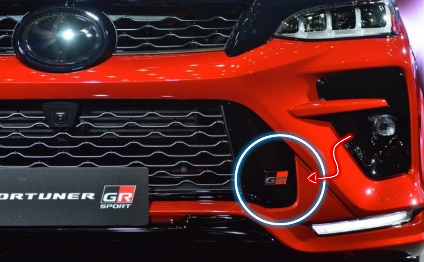 ป้ายโลโก้ GR Sport MADE IN JAPAN โตโยต้า ฟอร์จูนเนอร์