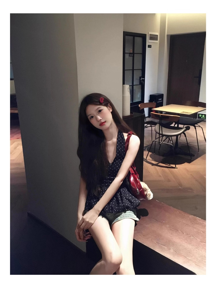 ส่งด่วนในไทย เสื้้อสายเดี่ยว บอลลูน ลายจุด สไตล์เกาหลี พร้อมส่ง CN7562