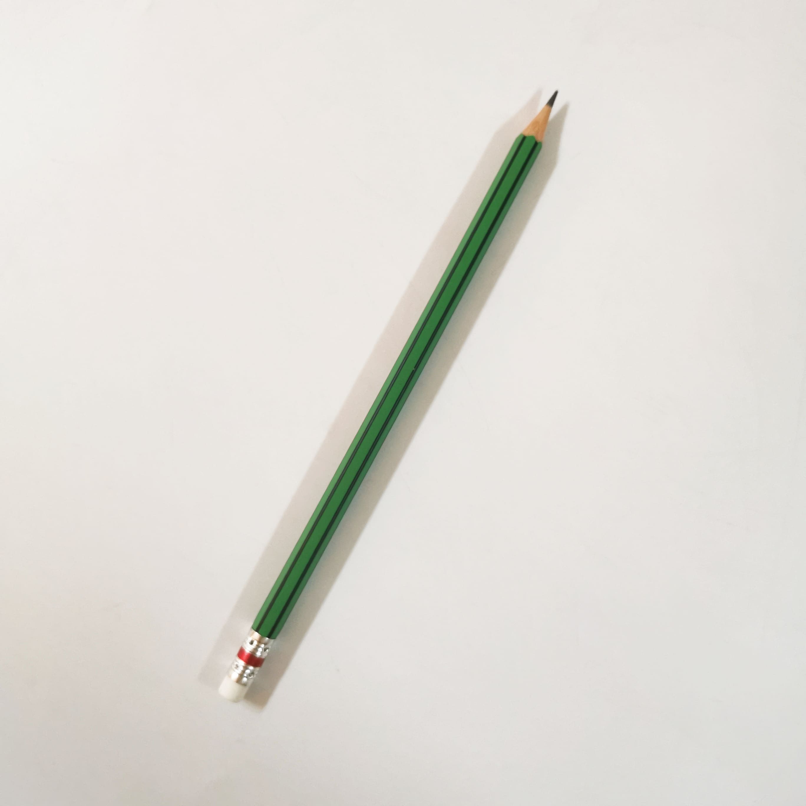 ดินสอดำ HB สีเขียว (Quantum)