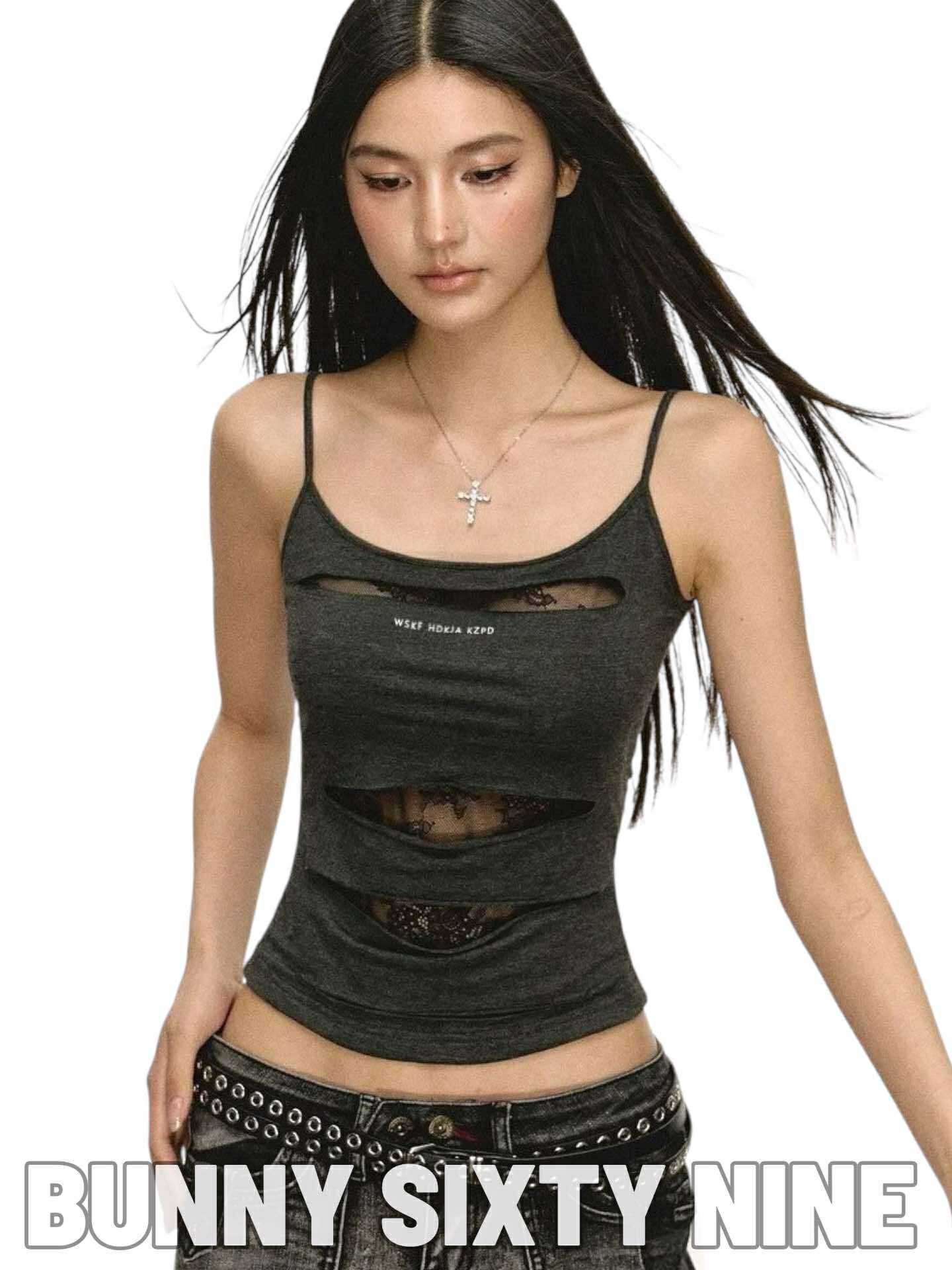 เสื้้อเสื้อครอป แต่งขาดลูกไม้ พร้อมส่งในไทย