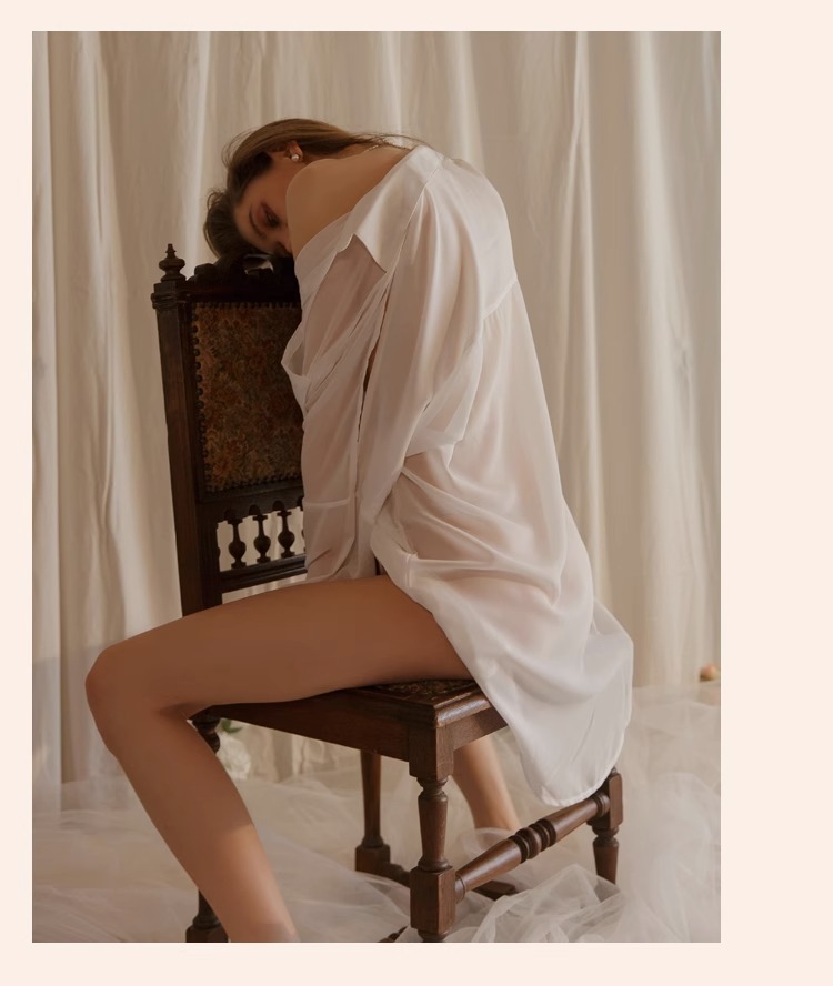 เสื้อแขนยาวเชิ้ตขาว เสื้อเชิ๊ตบาง เสื้อซีทรู เซ้กซี่ ถ่ายแบบ รหัส X5651-H