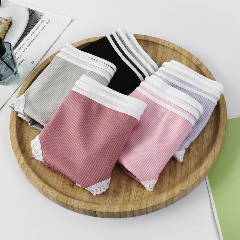 กางเกงในเอวสูง ขอบขาว แต่งลูกไม้ น่ารัก