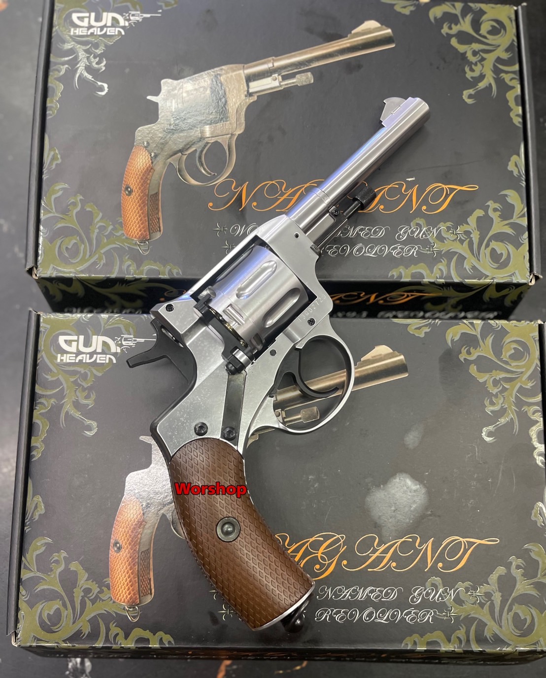 ปืนลูกโม่ NAGANT M1895 WORLD NAMED GUN