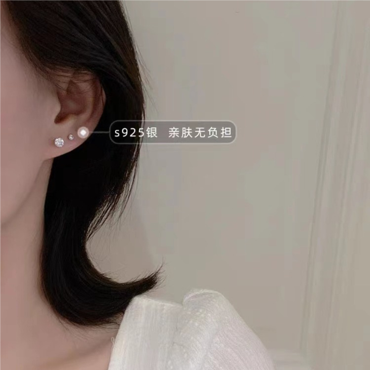 ตุ้มหู เพชร ขนาด 3-6 MM. เงิน 925 สวยหรู แบบเรียบง่าย 1 คู่