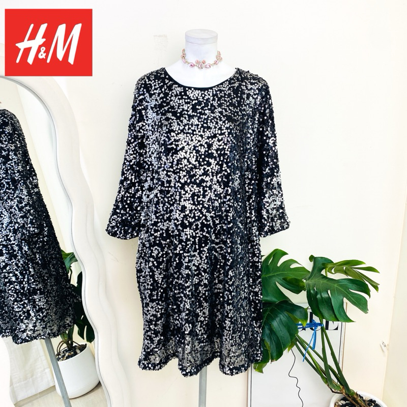ไซด์ 3XL แบรนด์ H&N แท้ 100%🌸เดรส แขนยาว งานเกล็ดวิบวับ สีเงิน/ดำ ใส่ออกงาน ทรงเข้ารูป เดรสออกงาน ชุดปาร์ตี้