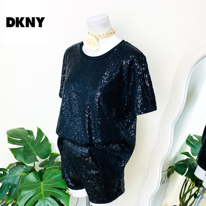 ไซด์ XXL แบรนด์ DKNY แท้ 100%🌸เสื้อ ทรงครอป พลัสไซส์ งานเกล็ดวิบวับ สีดำสนิท ใส่ออกงาน ชุดออกงาน ชุดปาร์ตี้