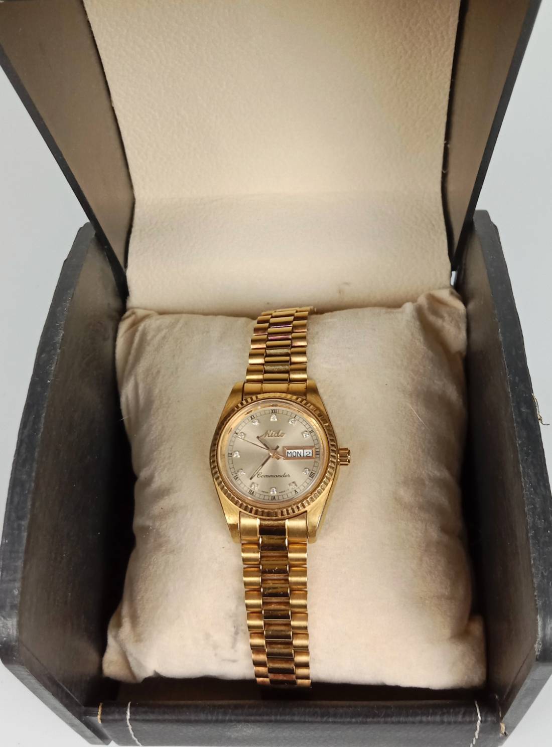 MIDO COMMANDER ผู้หญิง ระบบ AUTOMATIC